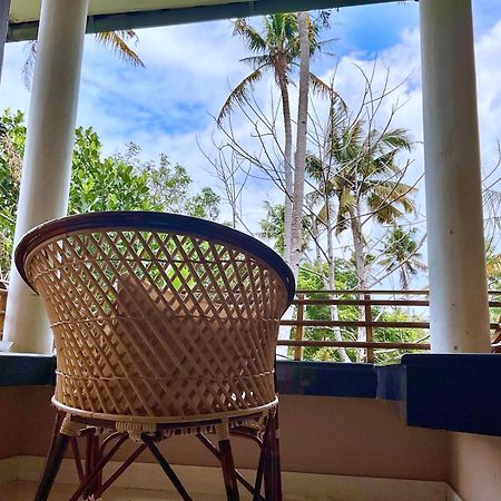 Hotel Gypsy Walker Varkala Esterno foto