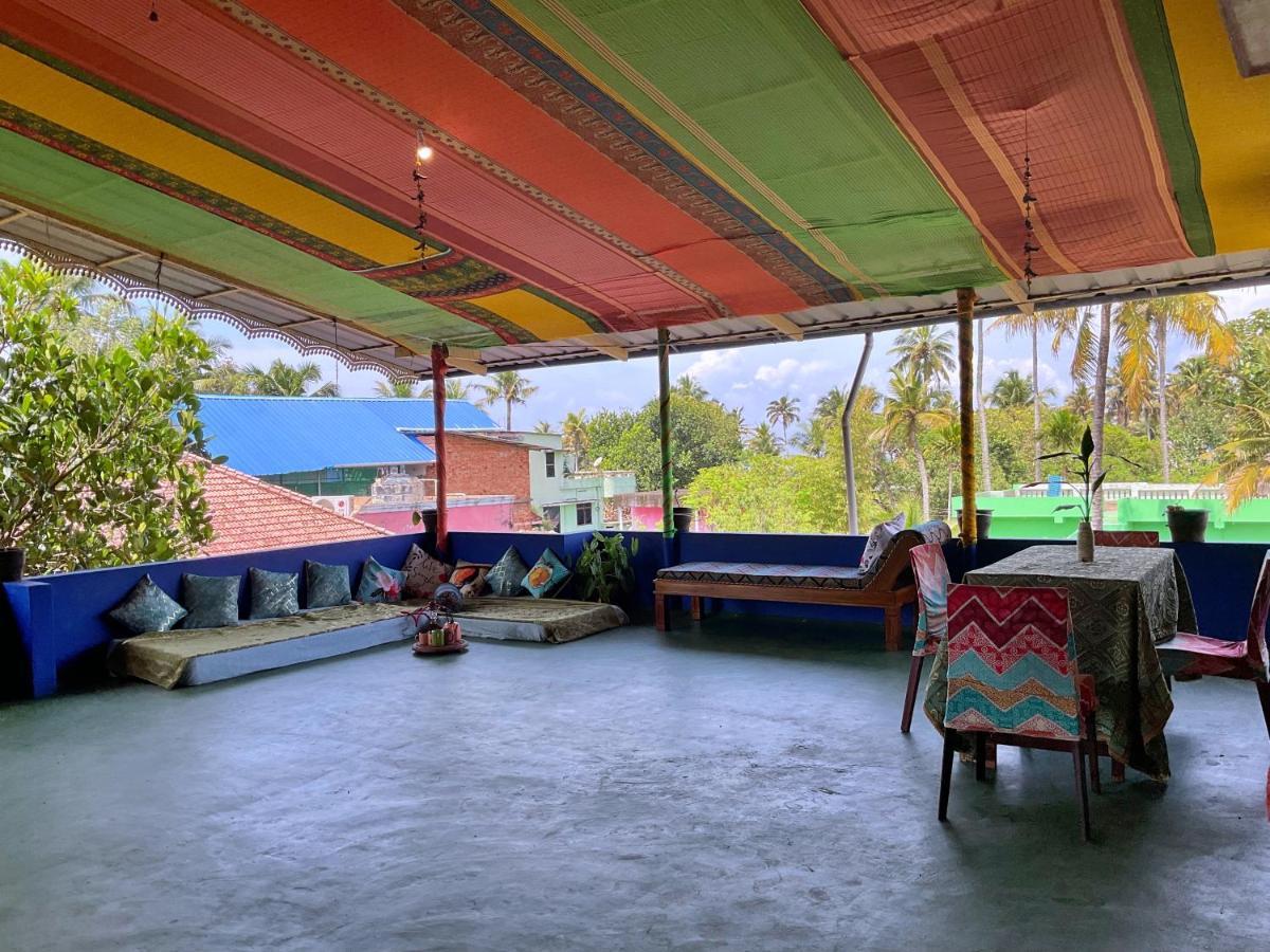 Hotel Gypsy Walker Varkala Esterno foto