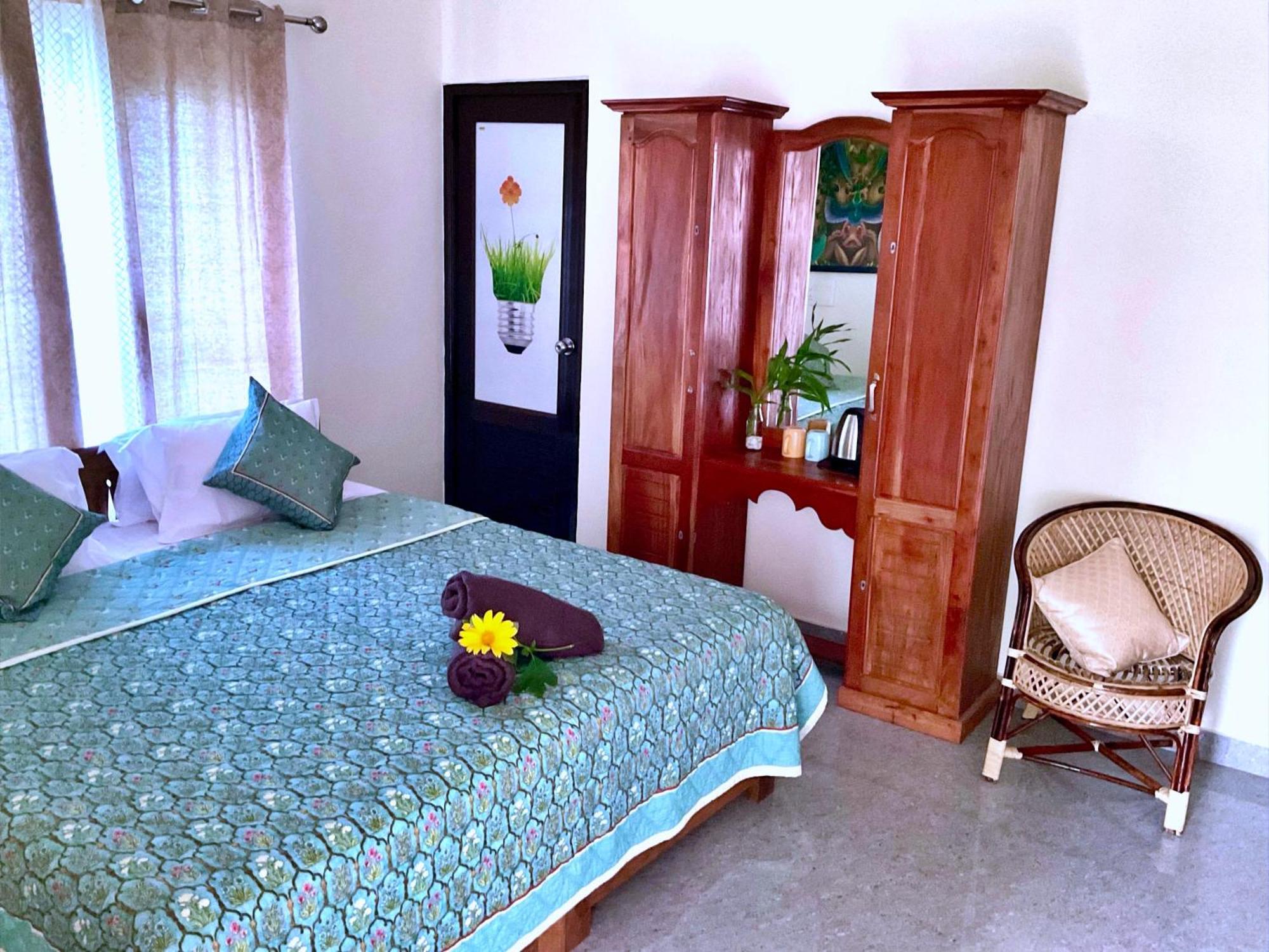 Hotel Gypsy Walker Varkala Esterno foto